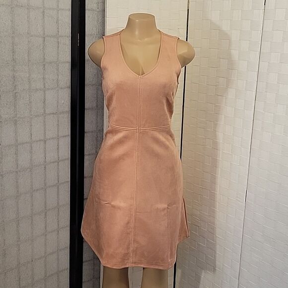 BRAND NEW AGNES&DORA JUMPER SLEEVELESS V-NECK DRESS - Picture 3 of 13